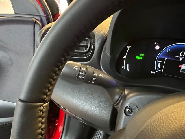 Toyota Yaris Hybrid Teamplayer *Safety&Comfort-Paket*