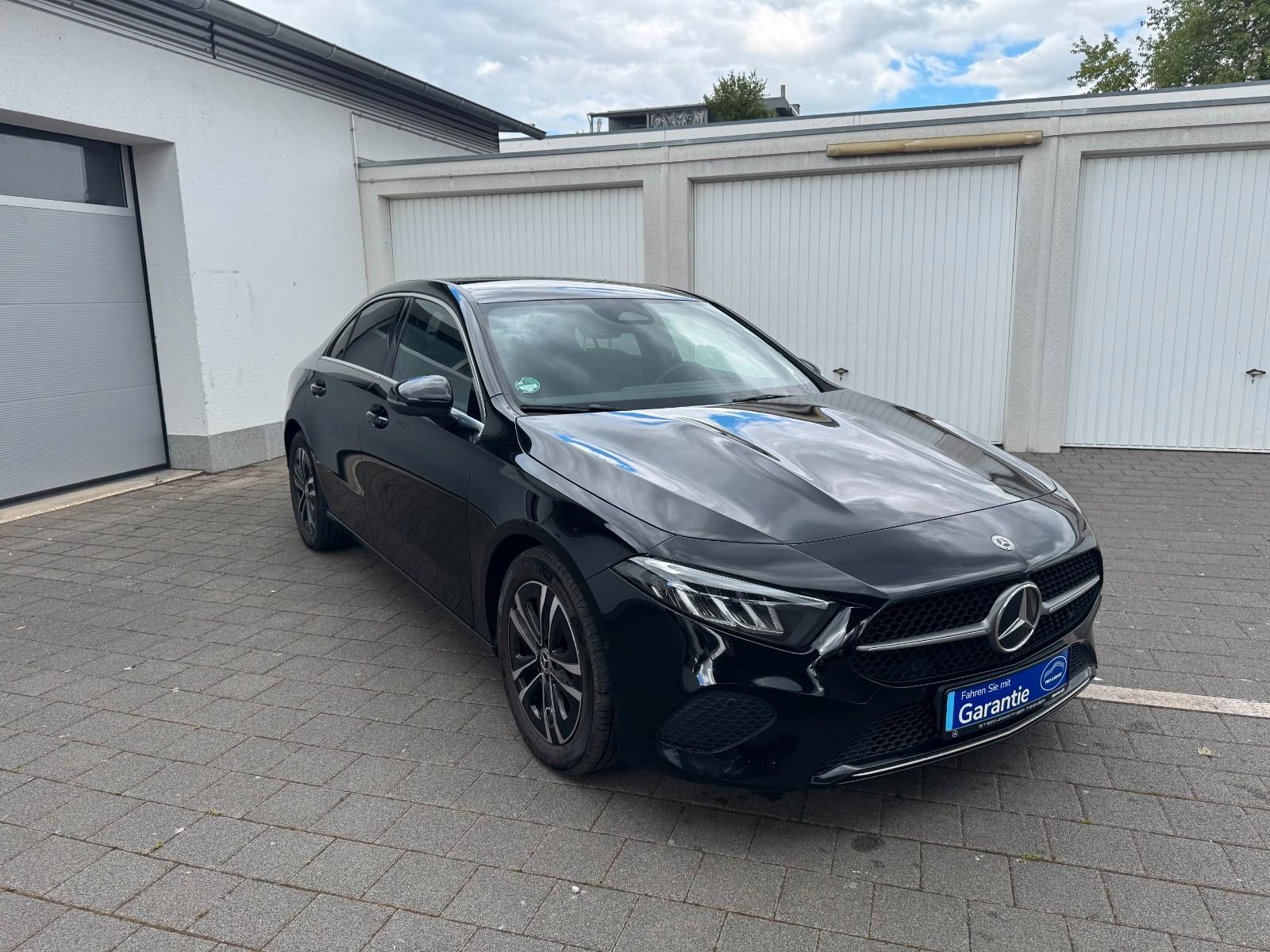 Mercedes-Benz A 180 Lim | Werksgarantie | AHK | MBUX | Kamera