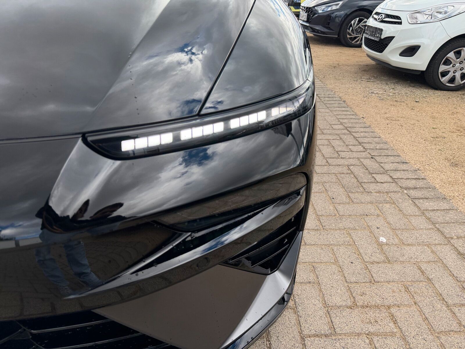 Hyundai IONIQ 6 – Bild 9
