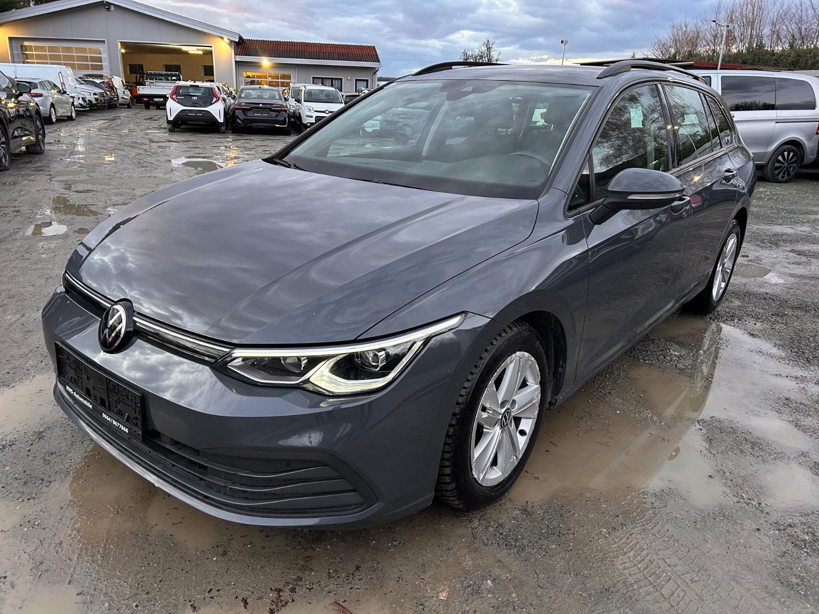 Volkswagen Golf VIII Variant Life 1.0 TSi Navi LED