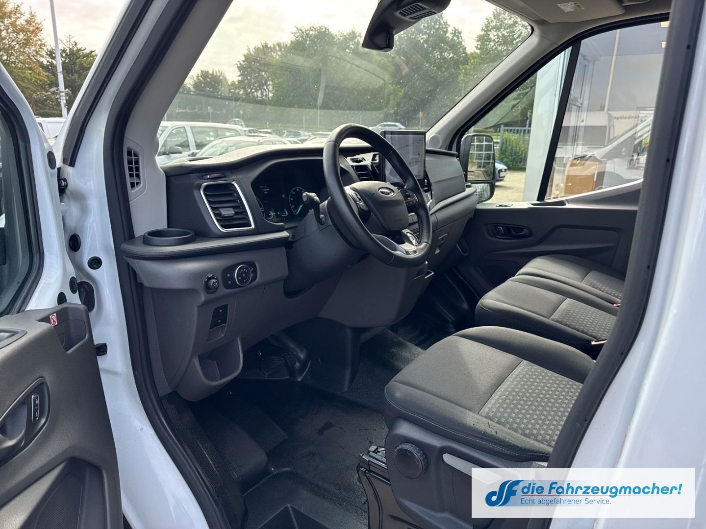 Fahrzeugabbildung Ford Transit Kasten E 350 L3 Trend Navi 360 Kamera AC