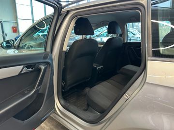 Volkswagen Passat Variant Trendline *2. Hand*Klima*SHZ*MP3*