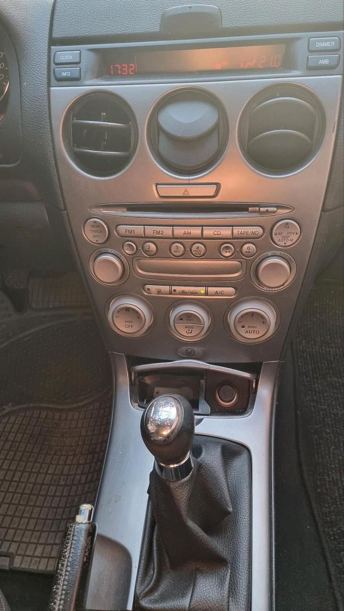 Mazda 2 2005 — photo 8