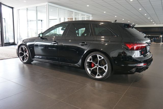 Audi RS4 competition | Bucket seats | Pano | B&O