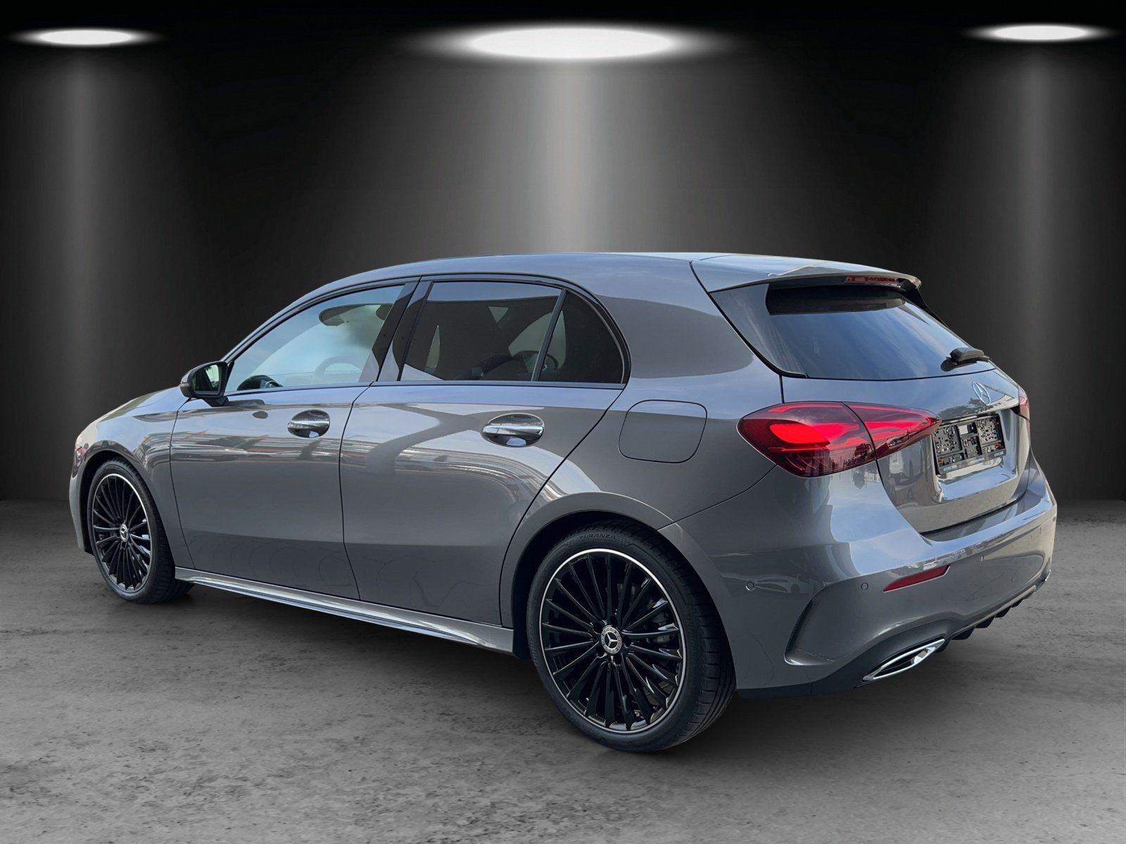 Fahrzeugabbildung Mercedes-Benz A 220d AMG KeyGO PANO Burme LED Night TOTWINKEL