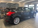 Ford Focus 1.6 Lim. EcoBoost S*1.HD/Navi/Kamera/ALU* - Ford Focus mit Benzin-Antrieb: Limousine, 1.6