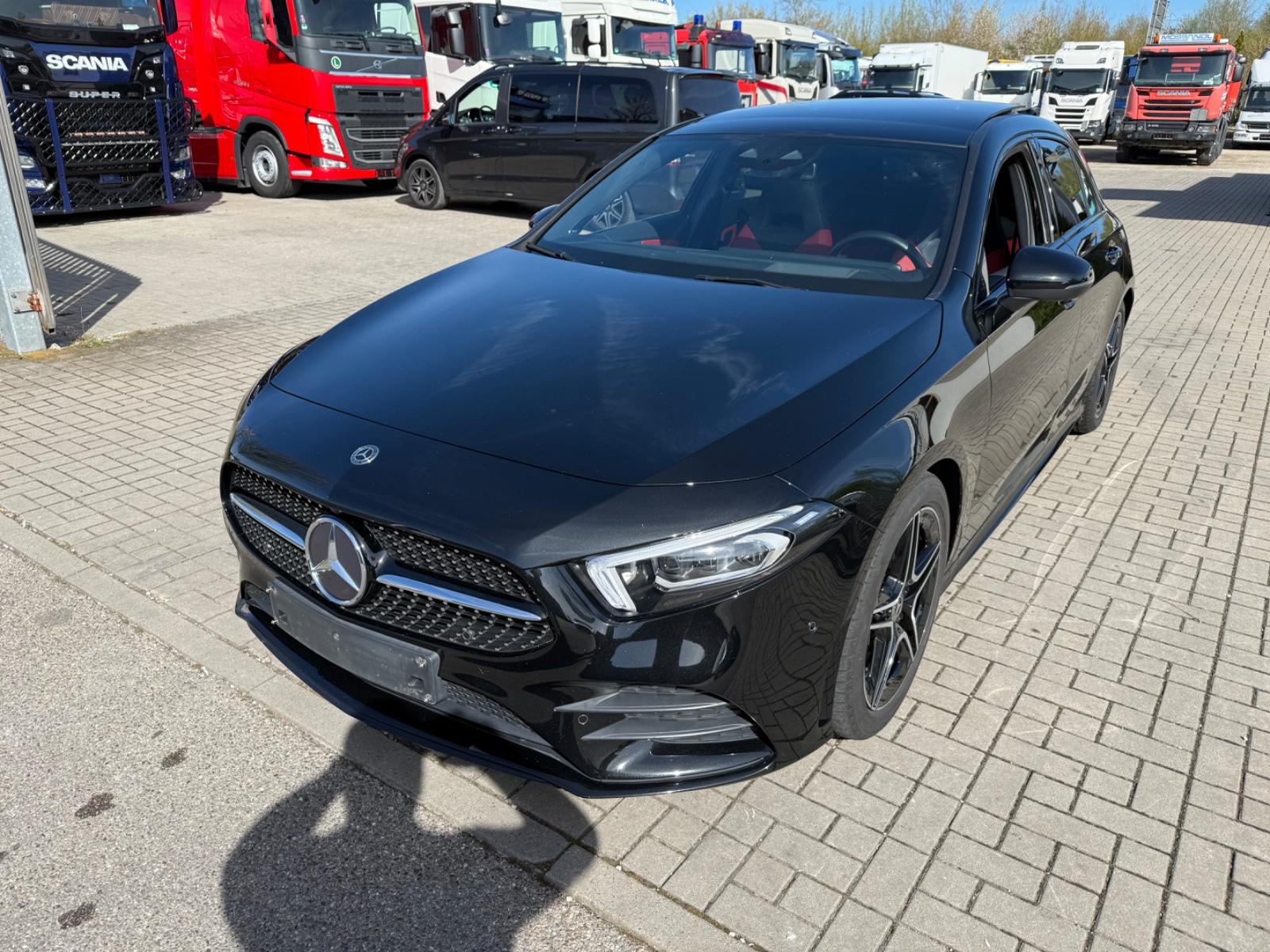 Mercedes-Benz A 200 /2x AMG/Leder/Panorama/Totwinkel