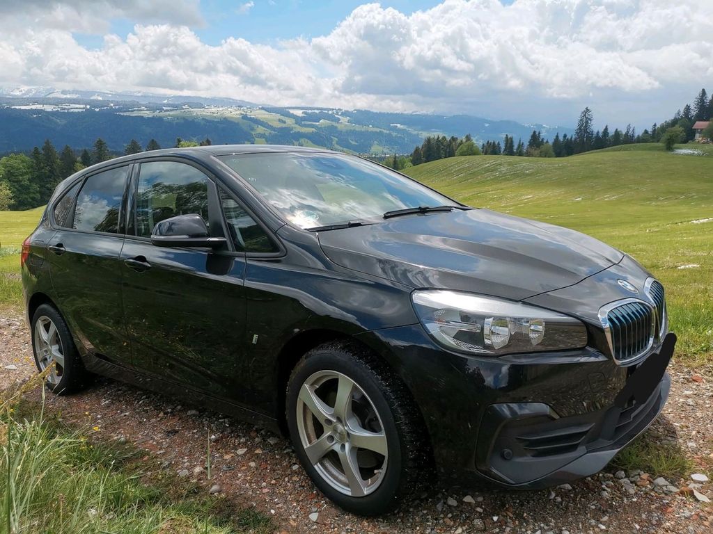 Image of BMW 225