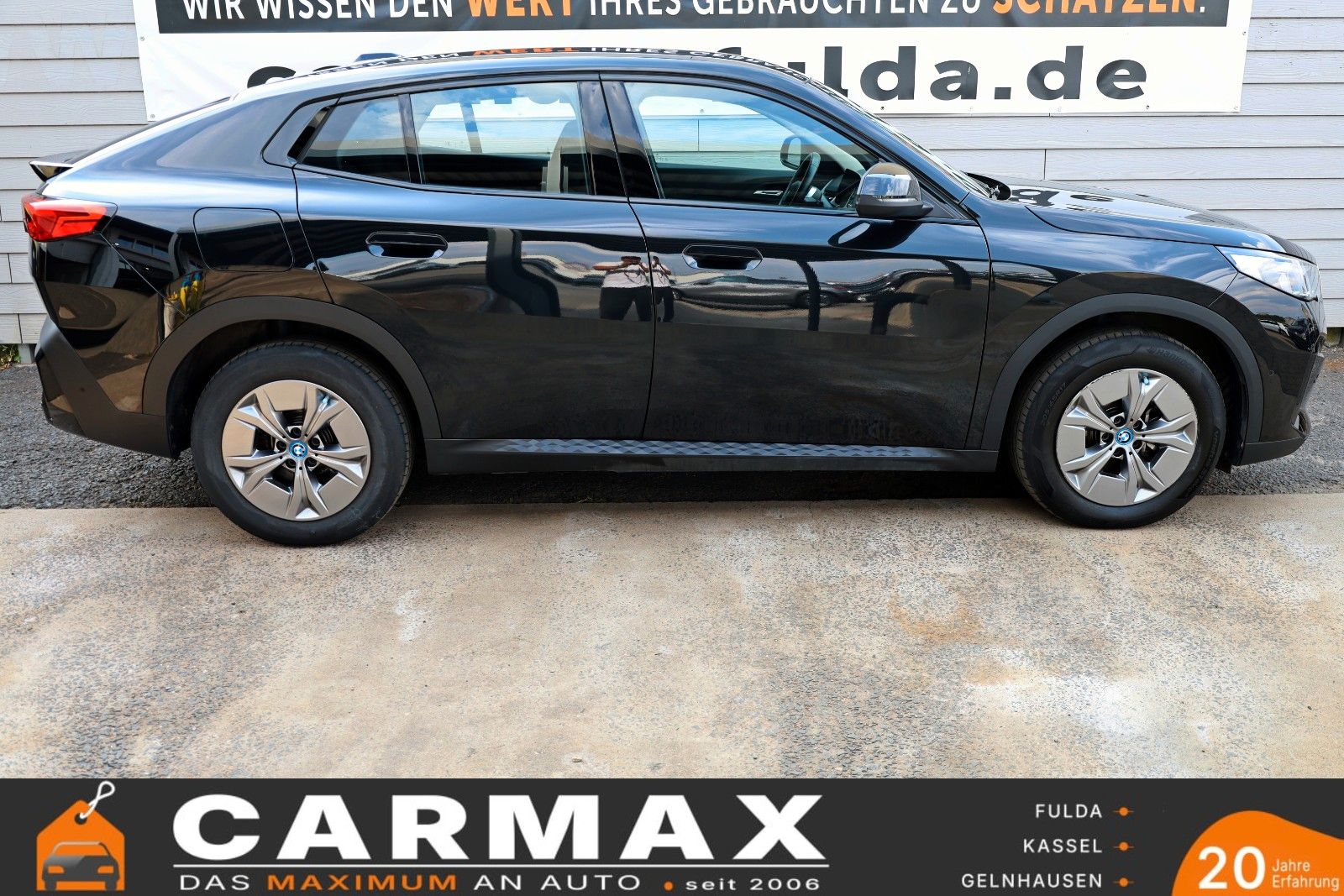 Fahrzeugabbildung BMW iX2 20 eDrive,Navi,LED,SH,Kamera,Ausparkassist