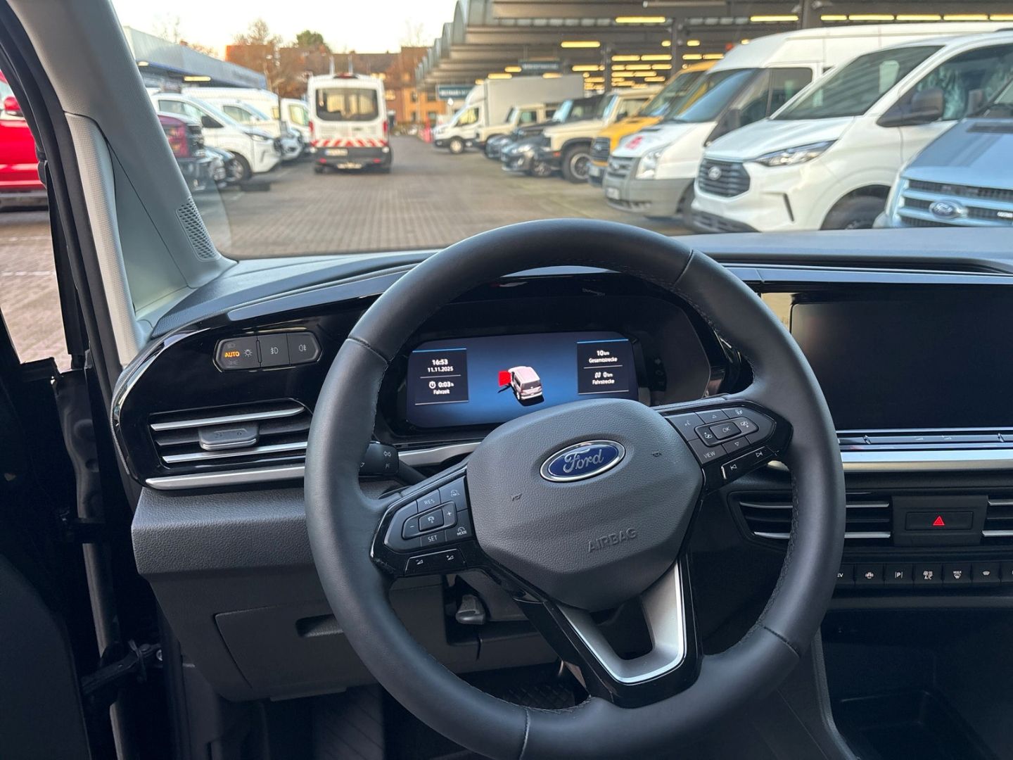 Ford Grand Tourneo - Bild 12