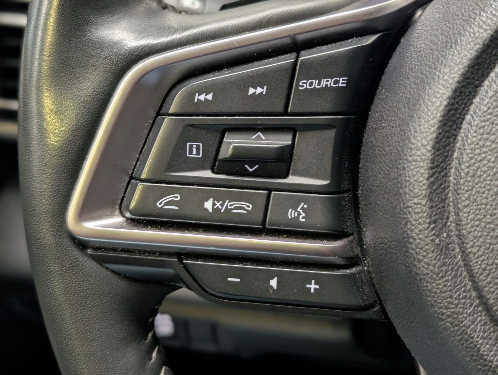 Fahrzeugabbildung Subaru Outback 2.5i Platinum EyeSight LED ACC CAM LEDER