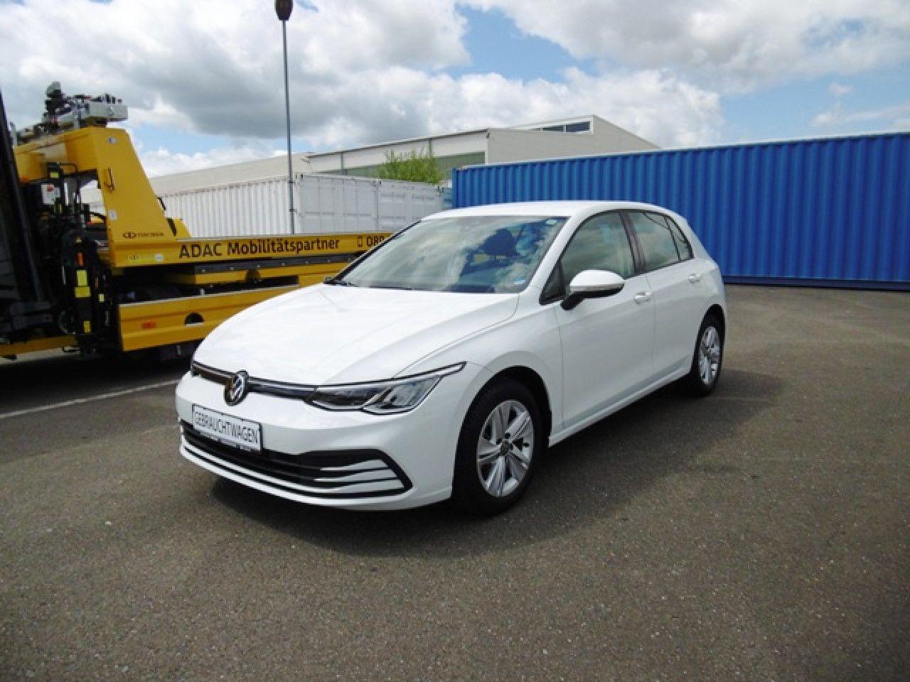 Volkswagen Golf VIII 1.5 TSI Life Bluetooth LED Klima