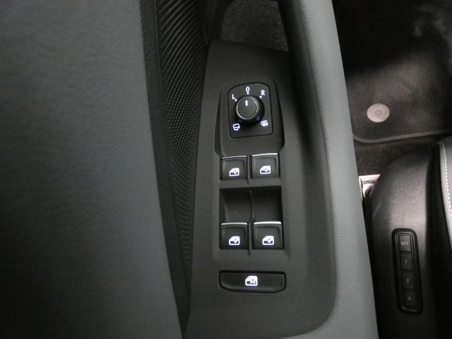 Passat Variant 1.5 TSI eHybrid Business AHK