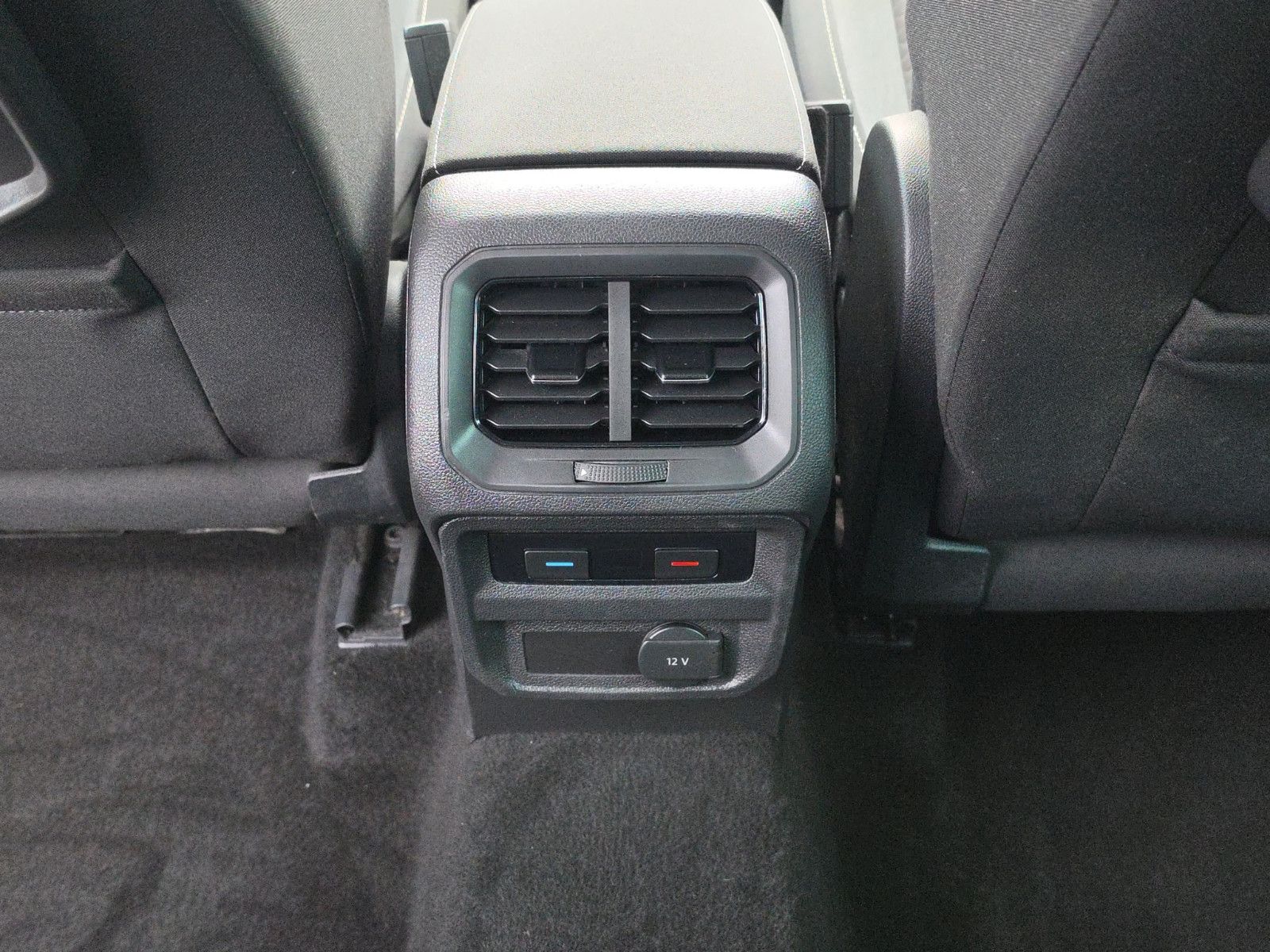 Fahrzeugabbildung Volkswagen Tiguan Join 4Motion ALLRAD AUTOMATIK