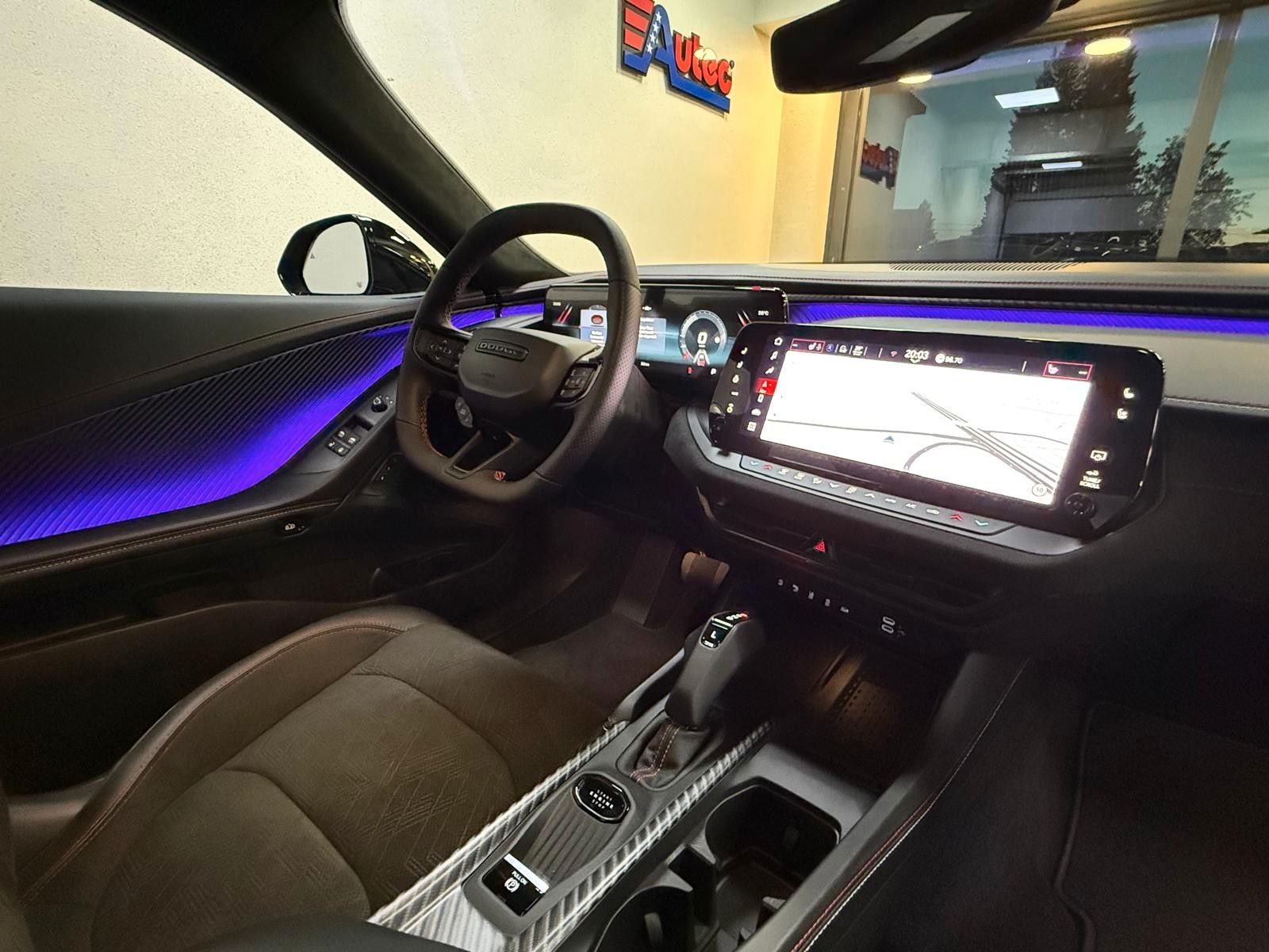 Fahrzeugabbildung Dodge CHARGER 4DR -LAUNCH EDITION-SIXPACK-CARBON-AWD