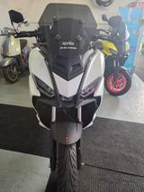 Aprilia SR GT 125 - APRILIA SR GT 125