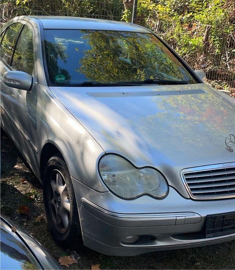 Mercedes-Benz C 180