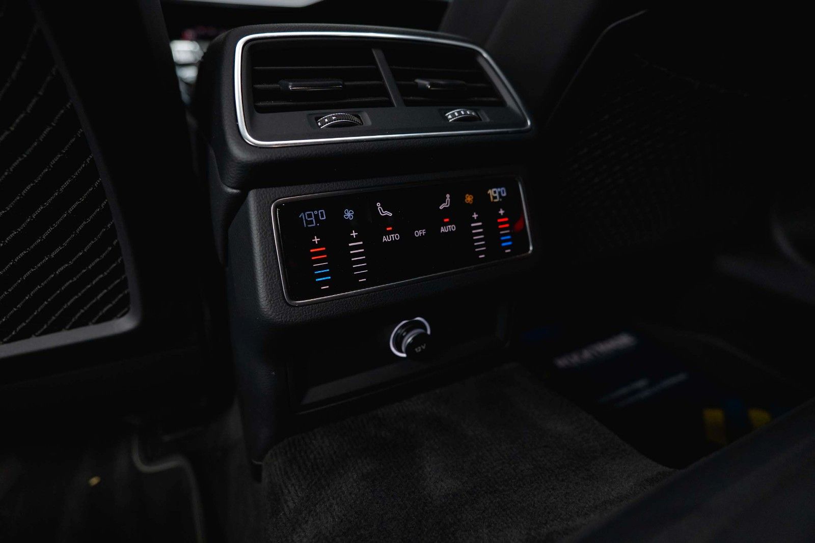 Fahrzeugabbildung Audi A6 55 TFSI quattro S-Line Plus *ACC*Pano*LED*DAB