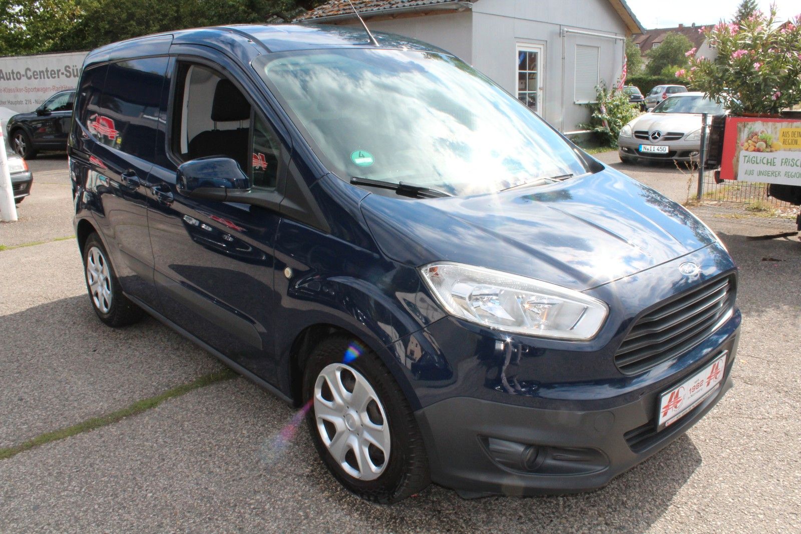 Tourneo Courier 1,0L Ecobooster, Wenig Km!!