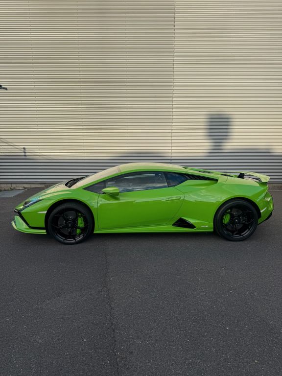 LAMBORGHINI Huracán 2024