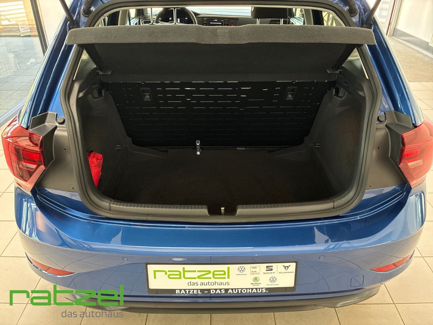 Fahrzeugabbildung Volkswagen Polo 1.0 5-Gang Digitales Cockpit + LED