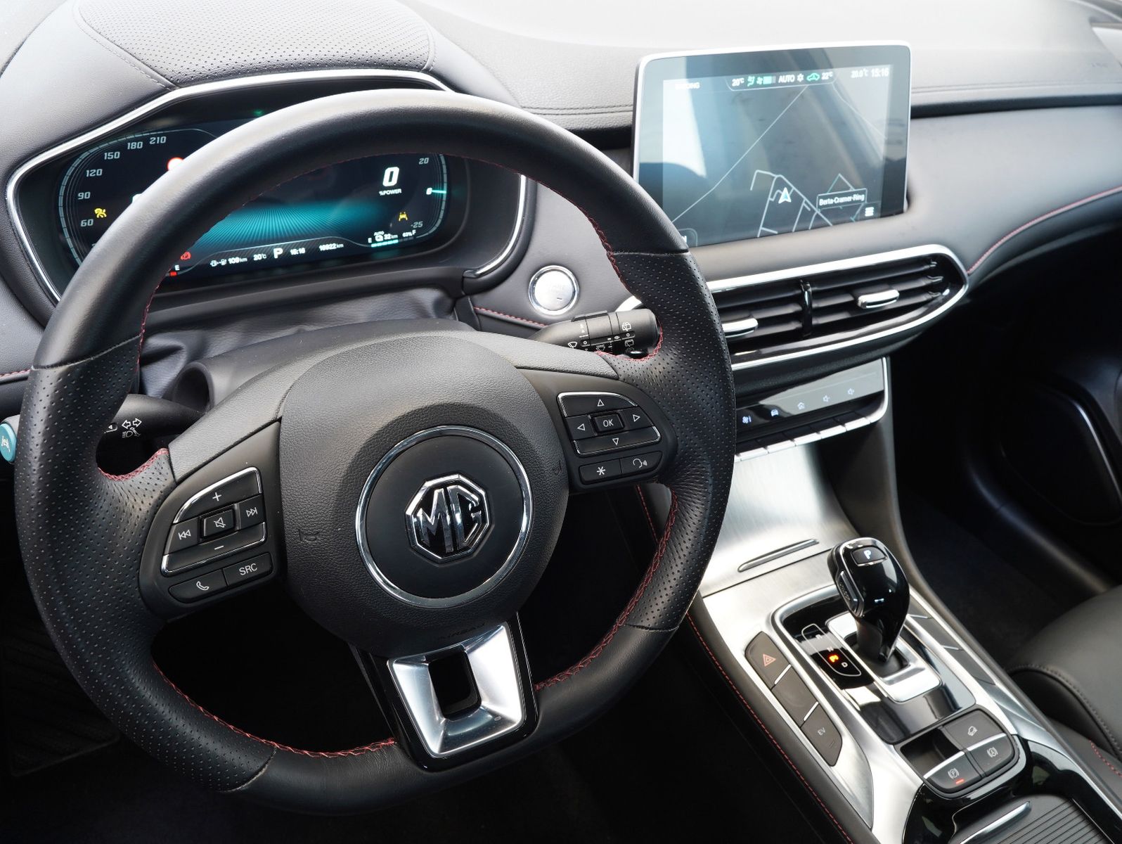 Fahrzeugabbildung MG EHS Hybrid Luxury PHEV LEDER/NAVI/ACC/BSM/KAMERA