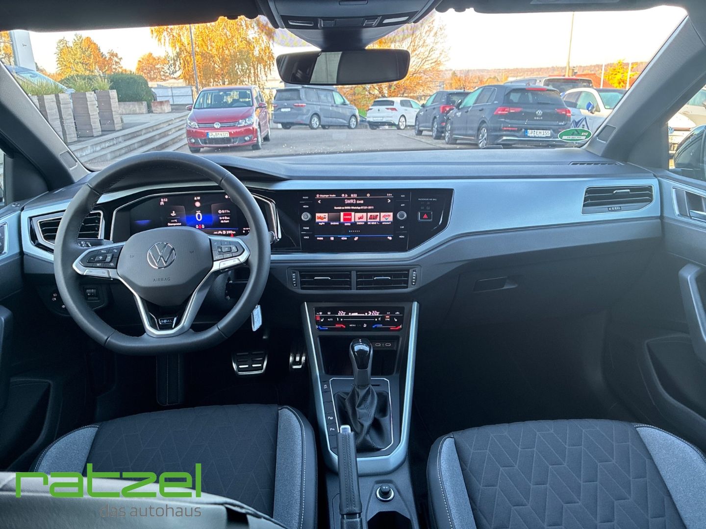 Fahrzeugabbildung Volkswagen Polo Goal 1.0 TSI DSG Navi Rückfahrkamera LED Tr