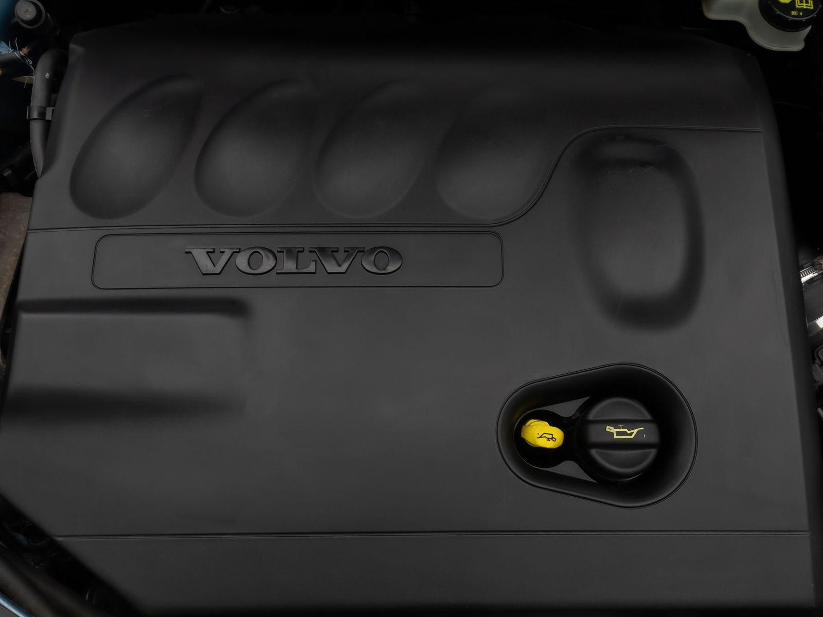 Fahrzeugabbildung Volvo V50 2.0 D Momentum BiXenon AHK HiFi Alarm Tempom