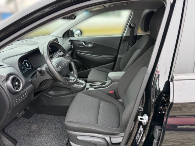 Fahrzeugabbildung Hyundai KONA Prime HUD Navi Digitales Cockpit Soundsyste
