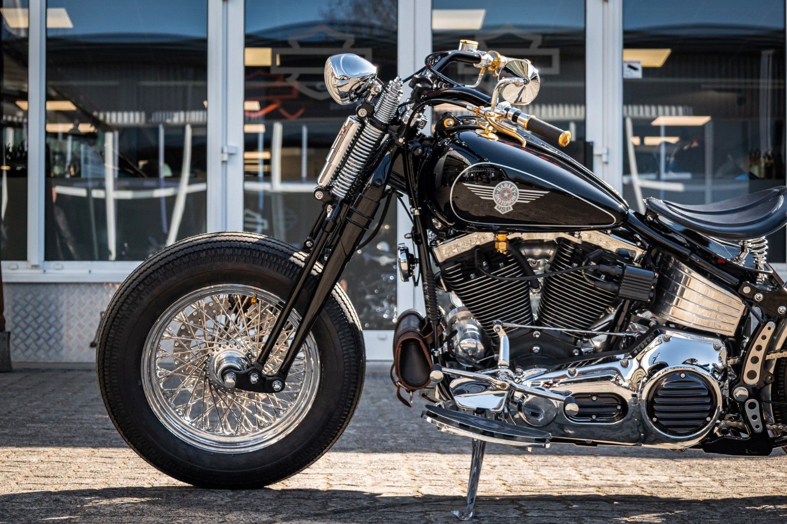 Fahrzeugabbildung Harley-Davidson Heritage Springer FLSTC 1989 Oldschool Custom