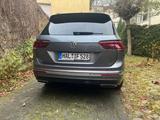 Volkswagen Tiguan Allspace 2.0,  TDI R-Line, 4MOTION DSG - Volkswagen Tiguan Allspace in Halle