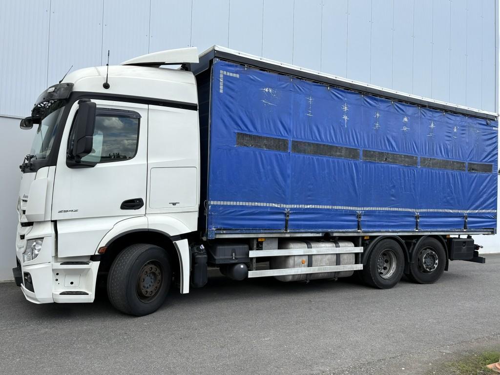 Mercedes-Benz Actros 2542 L Geflügelaufbau m. Lenkachse 