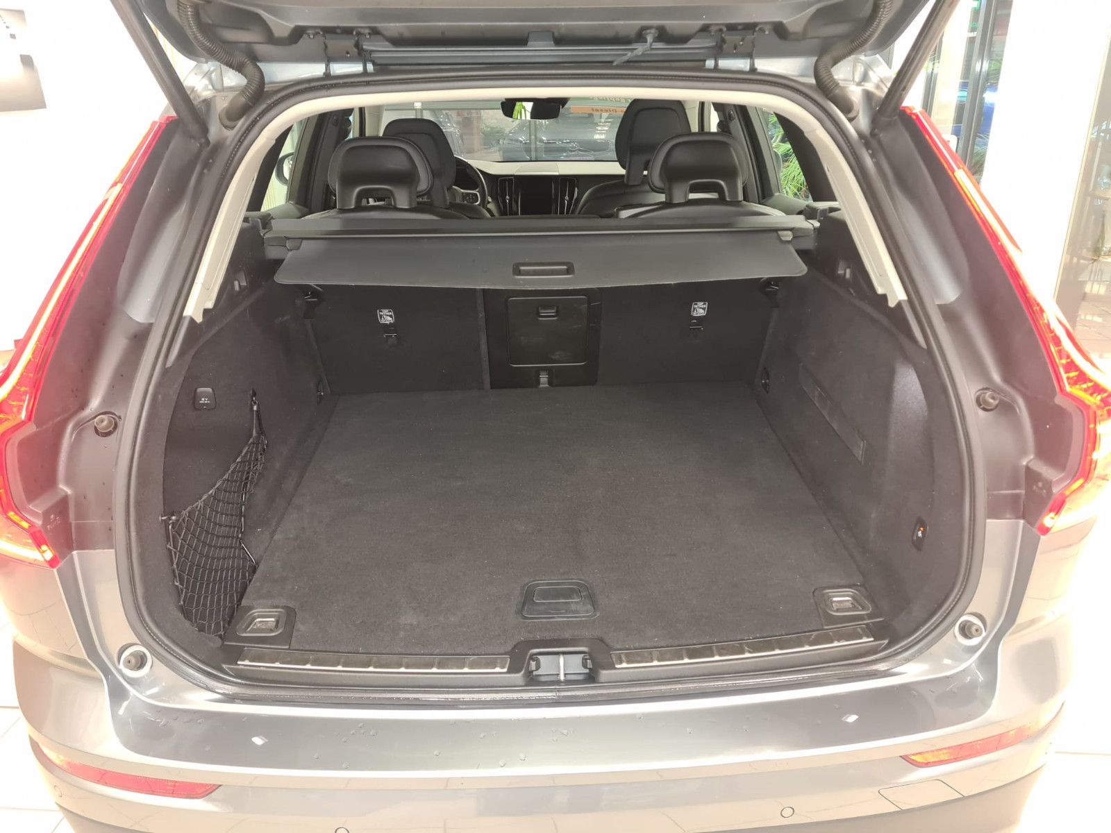 Fahrzeugabbildung Volvo XC60 Momentum AWD/NAVI/KLIMA/LEDER/GARANTIE