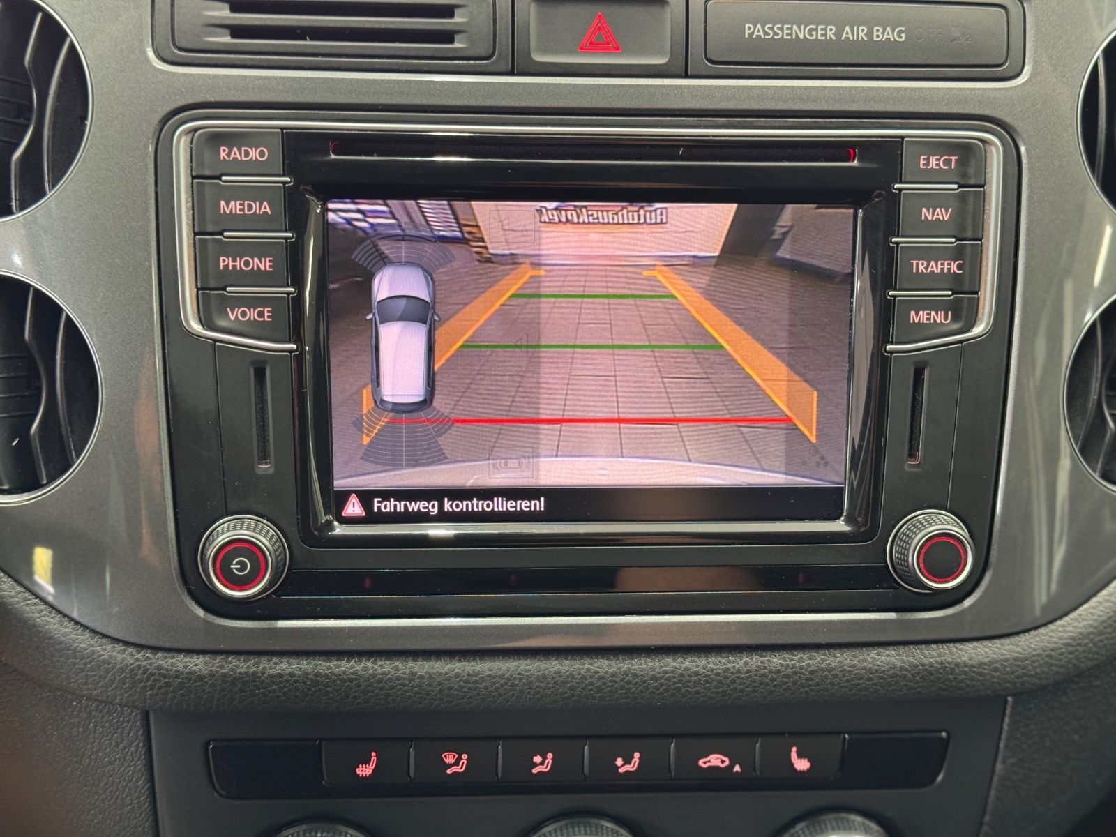 Fahrzeugabbildung Volkswagen Tiguan Sport & Style BMT 4Motion|R-LINE|DSG|NAVI