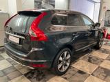 Volvo XC60 Summum 2WD Aut.Navi.Tüv05-2027 - Volvo XC60 mit Diesel-Antrieb: Scheckheftgepflegt