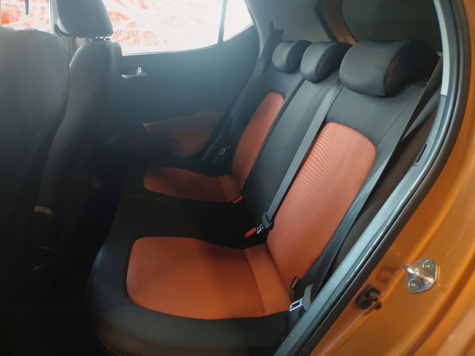 Fahrzeugabbildung Hyundai i10 Style ! PDC ! beh. LR ! Schiebedach ! VOLL !