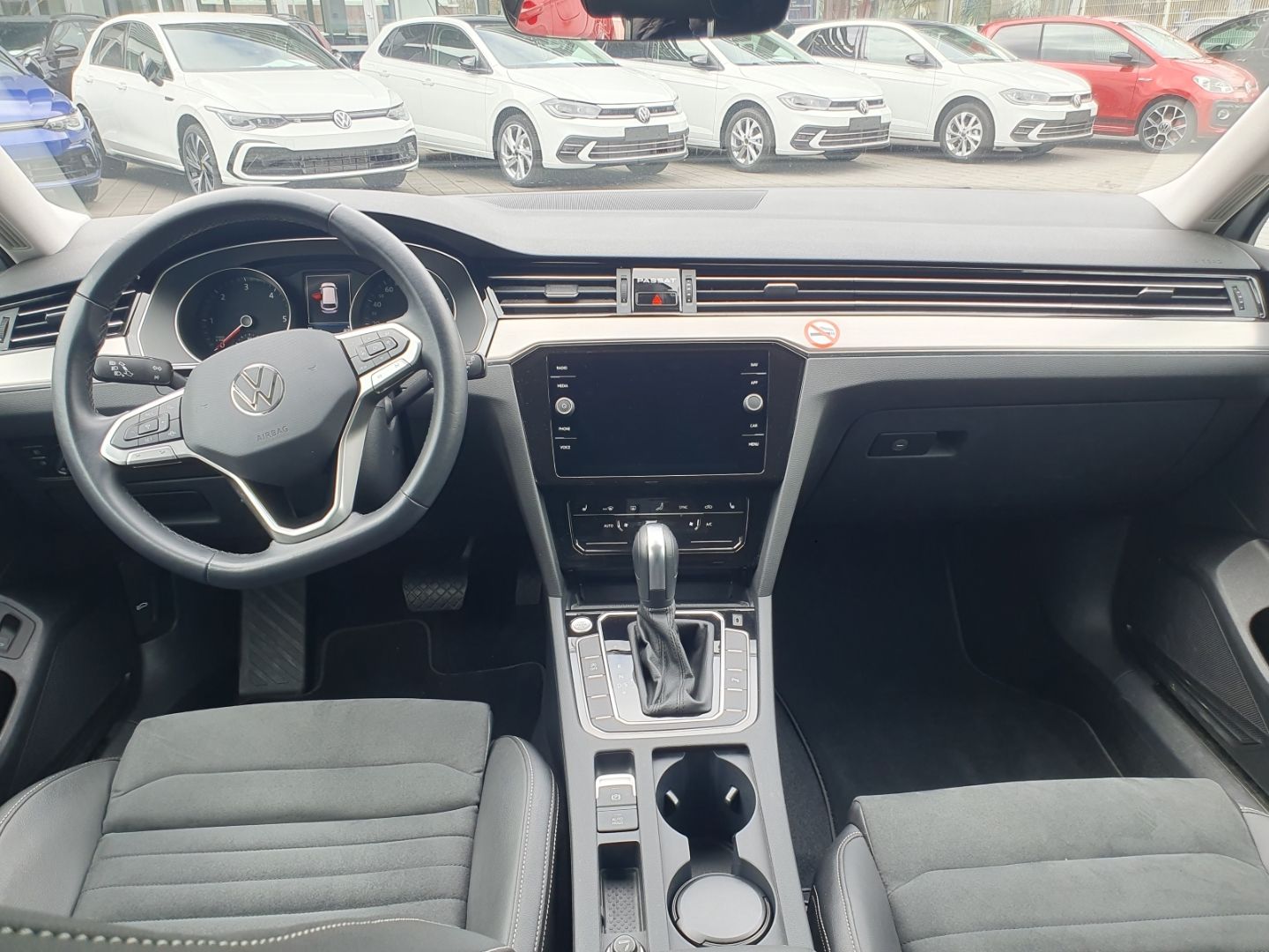 Volkswagen Passat Variant Elegance 2.0 TDI AHK-klappbar Nav foto 8