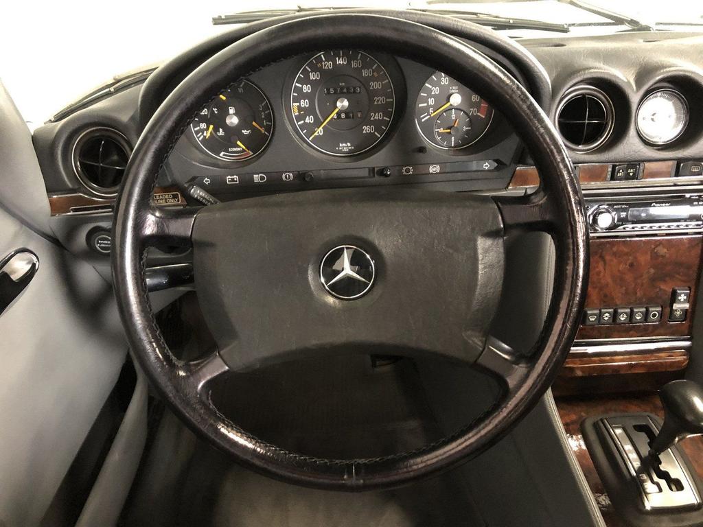 Mercedes-Benz SL 380