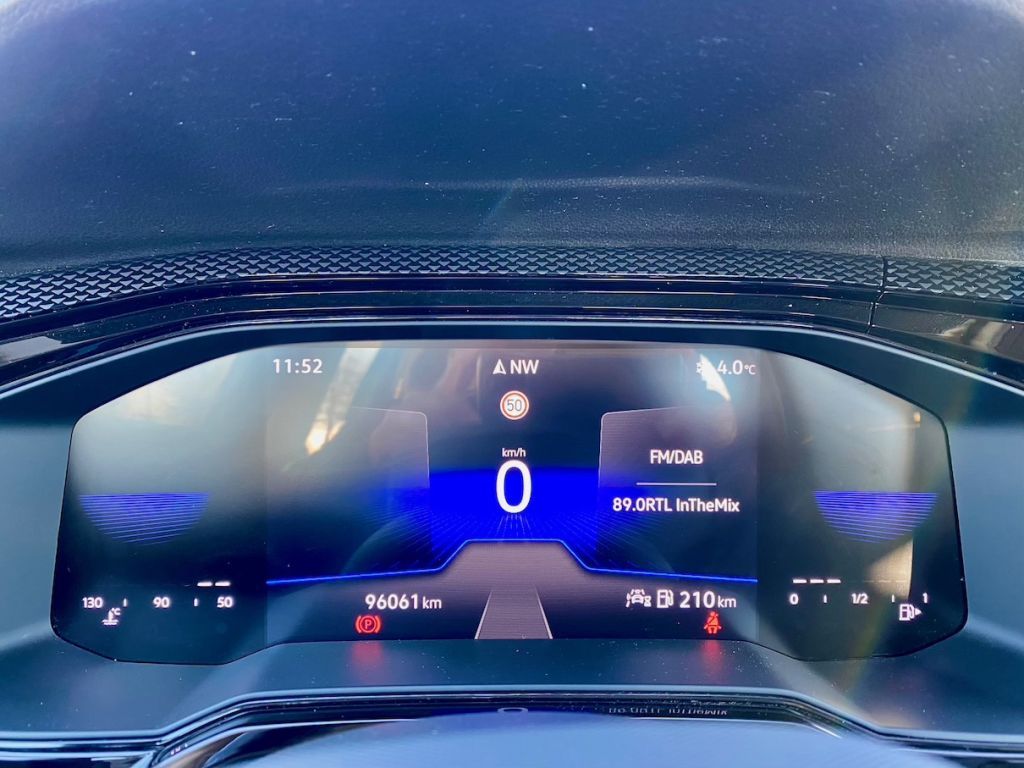 Fahrzeugabbildung Volkswagen Polo 1.0 TSI OPF Life KLIMA LED GZJR NAVI DAB+