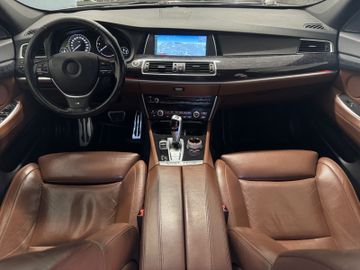 BMW 530 Gran Turismo - 10