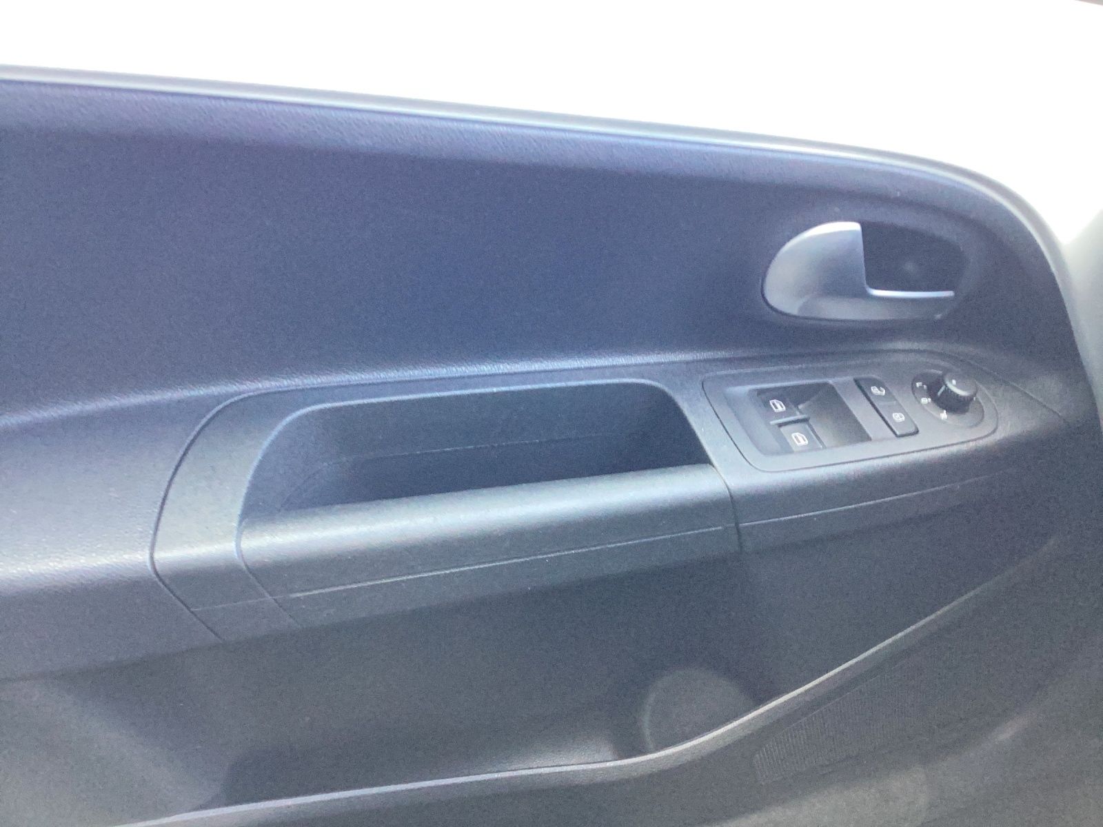 Fahrzeugabbildung Volkswagen up! 1.0 Climatronic DAB GRA RFK SH