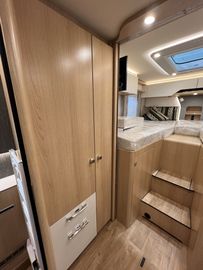 HYMER  ERIBA  HYMERCAR B-Klasse ML I 880 *Aktion Hubstützenanlage*