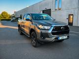Toyota Hilux Double Cab invincible 4x4 - gebrauchte Toyota Hilux aus dem Jahr 2020