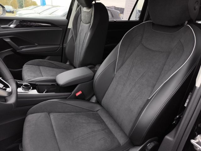 Fahrzeugabbildung Volkswagen Tayron Elegance 2.0 TDI SCR 110 kW (150 PS) 7-Ga