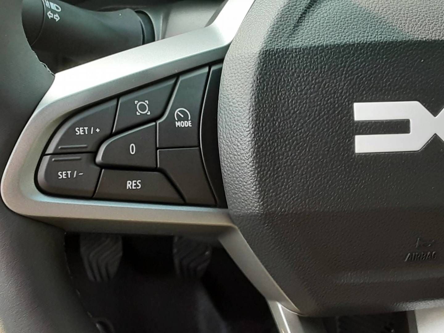 Fahrzeugabbildung Dacia Neuer Dacia Duster Expression TCe 130 4x4
