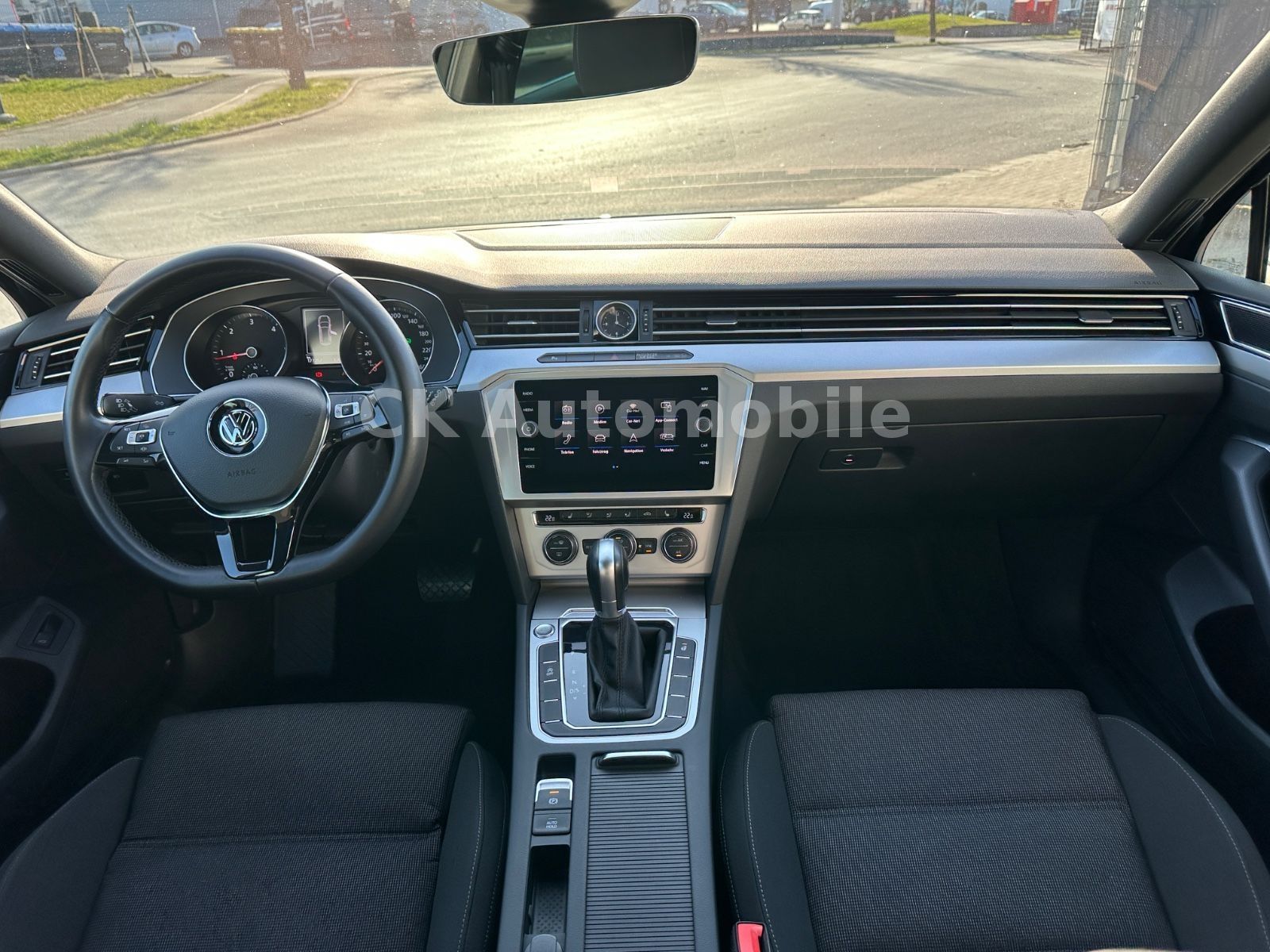 Fahrzeugabbildung Volkswagen Passat Variant Comfortline 2.0TDI/DSG/LED/AHK