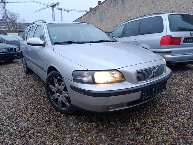 Volvo V70-AHK-PDC-TOP ZUSTAND