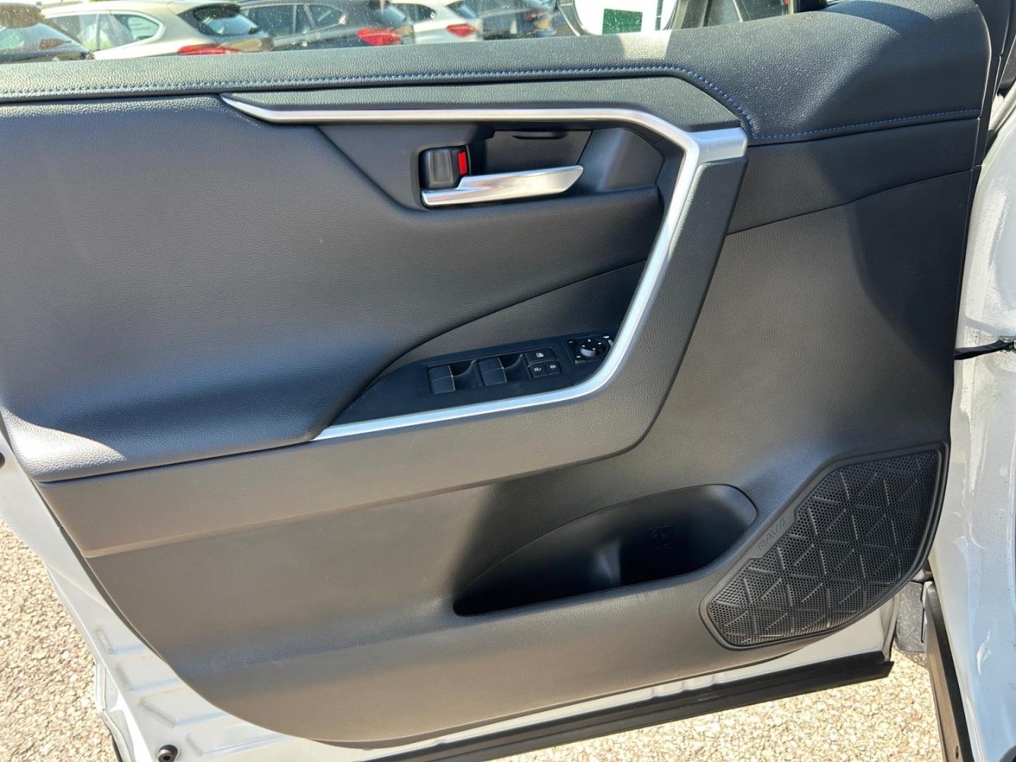 Toyota RAV 4 Hybrid 4x4 Style Selection Navi Soundsyste