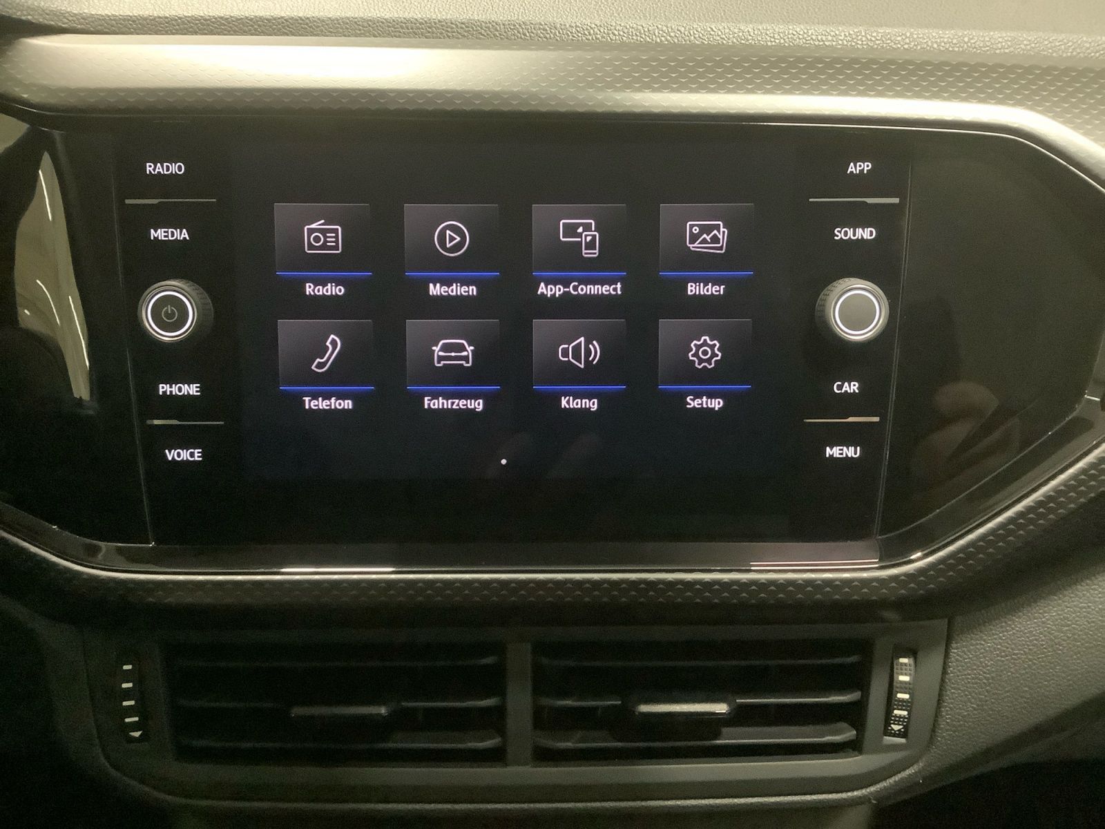 Volkswagen T-Cross 85kW ACC ALLWETTERR LED ALU