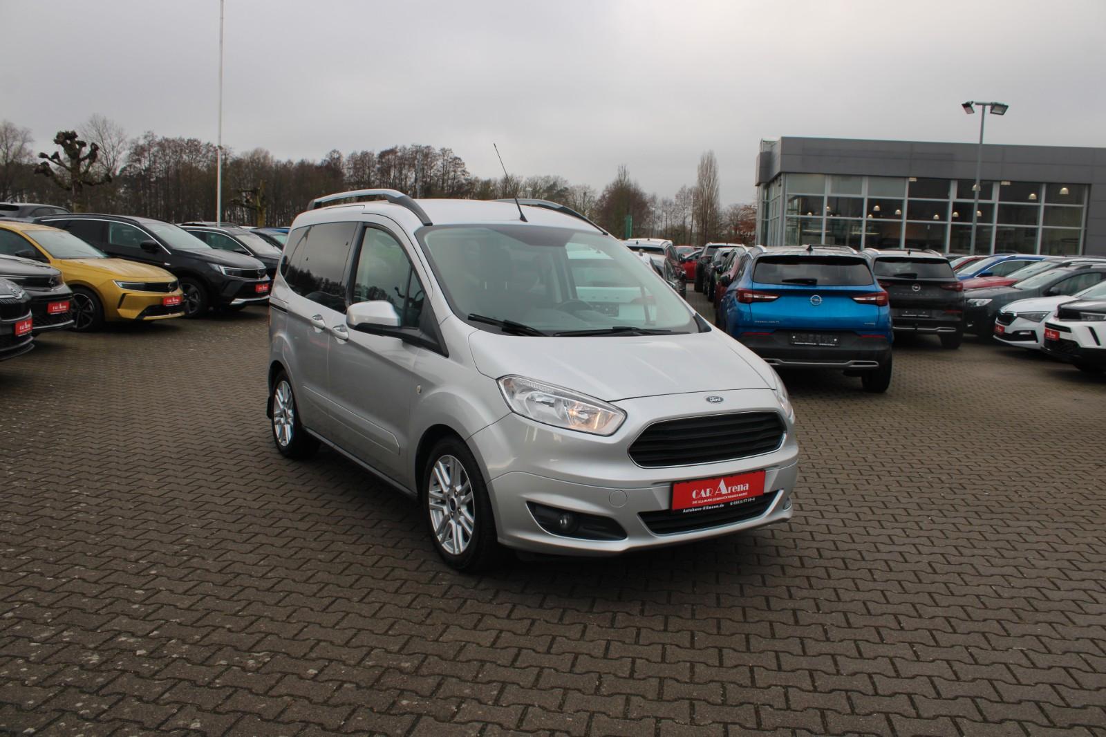 Ford Tourneo Courier Titanium